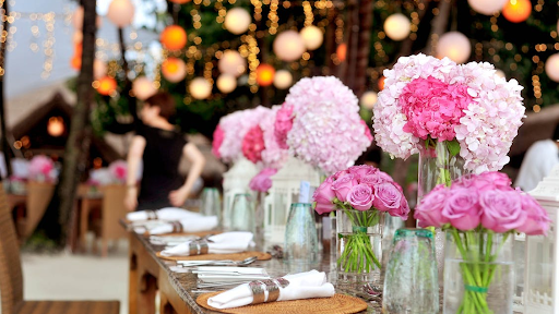 Ten Amazing Tips for Managing Your Wedding Vendors